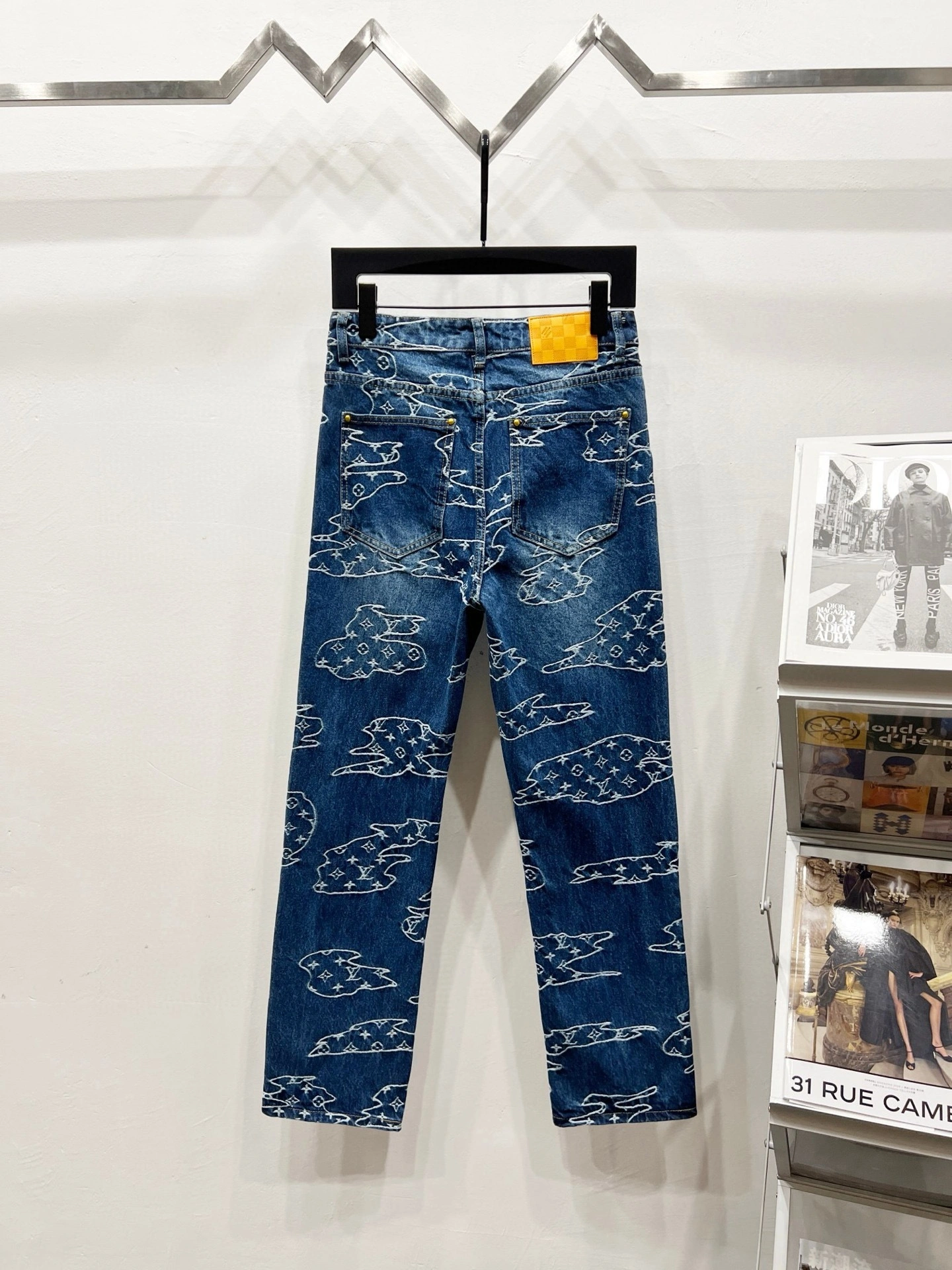 wg.luxury- 8V item:E-F000I0114